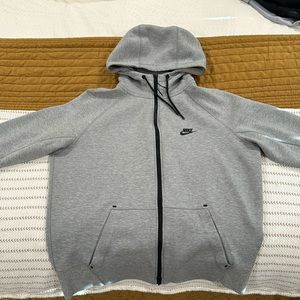 Nike Tech Fleece Gray Jacket